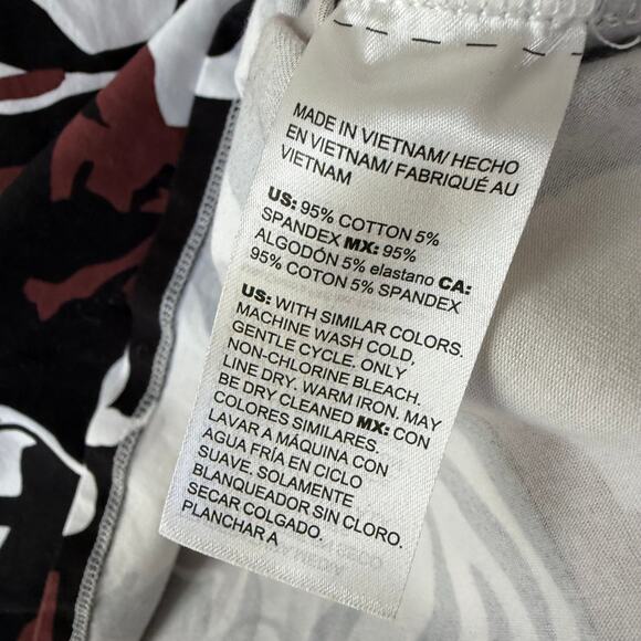 Chico’s Size XL abstract print stretch knit blouse - Picture 5 of 8